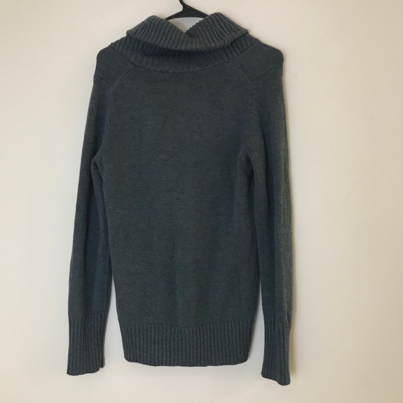 Gap Gray Sweater - Picture 2 of 3